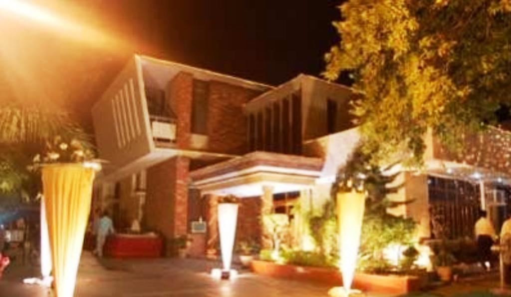 Hotel Kings Retreat Patiāla Exterior foto